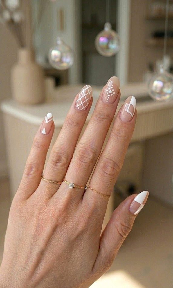 negative space nails